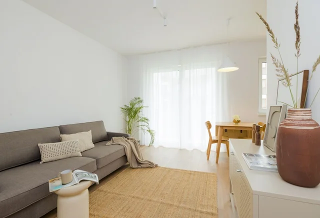 2-pokojowe | 37.74 m2 | Balkon | Internet w cenie | Bezpośrednio