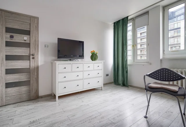 Ogrodowa 32 m 77 room 3