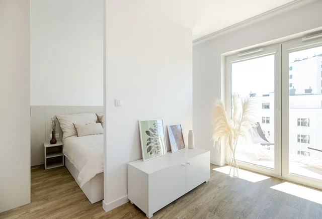Studio | 31.7 m2 | Balkon | Internet w cenie | Bezpośrednio