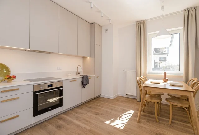 3-pokojowe | 56.05 m2 | Balkon | Internet w cenie | Bezpośrednio