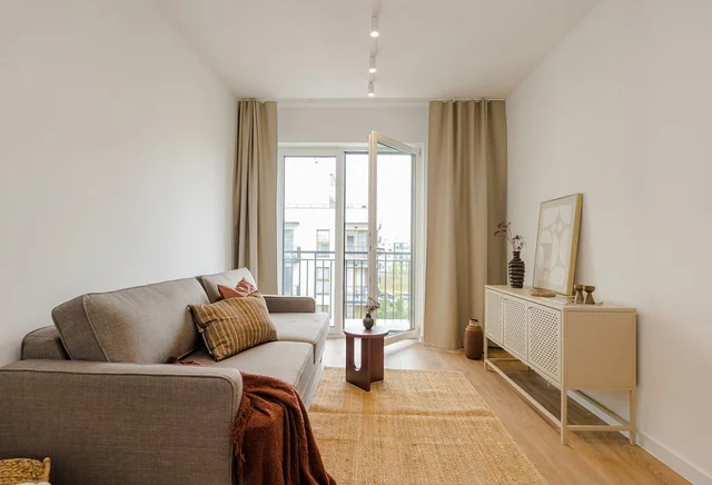 3-pokojowe | 55.6 m2 | Balkon | Internet w cenie | Bezpośrednio