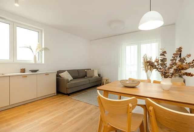 4-pokojowe | 68.4 m2 | Balkon | Internet w cenie | Bezpośrednio