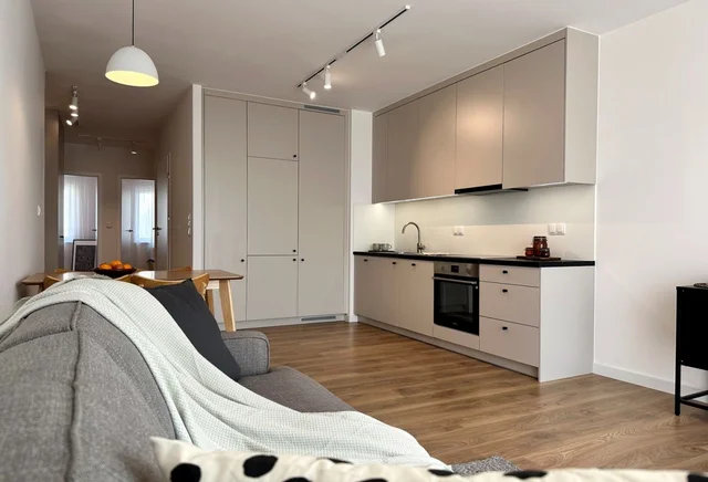 3-pokojowe | 65.0 m2 | Balkon | Internet w cenie | Bezpośrednio