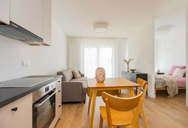 Studio | 33.3 m2 | Balkon | Internet w cenie | Bezpośrednio