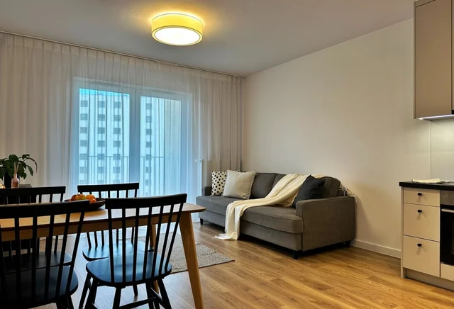 2-pokojowe | 41.4 m2 | Balkon | Internet w cenie | Bezpośrednio