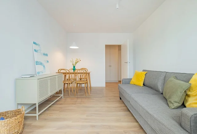 3-pokojowe | 59.21 m2 | Bezpośrednio | 6S - M023