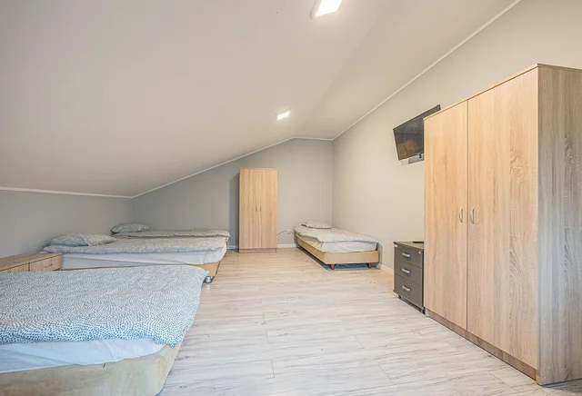 5-osobowy pokój nr 9