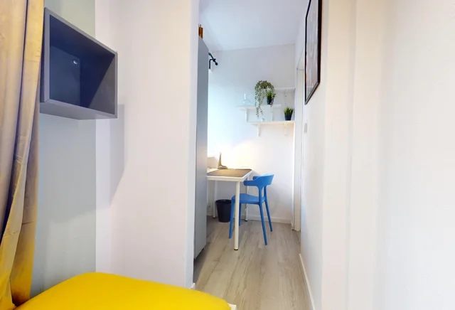 Pokój jednoosobowy #1 przy ul. Wrzeciono 46