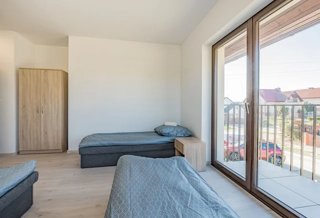 3-osobowy pokój nr 9, Kokoszki