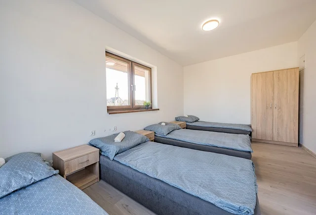 4-osobowy pokój nr 10, Kokoszki