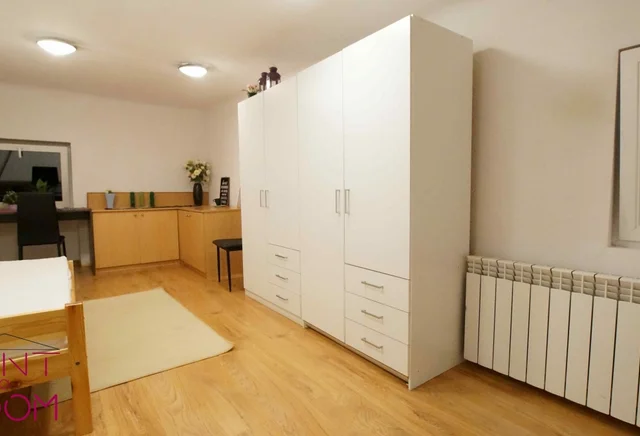 TARNINOWA 1 RADOGOSZCZ Pokój duży jednoosobowy lub dwuosobowy NR 25