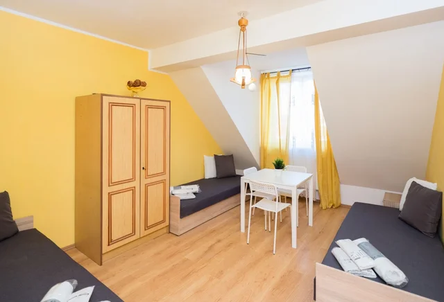 3-osobowy pokój nr 7
