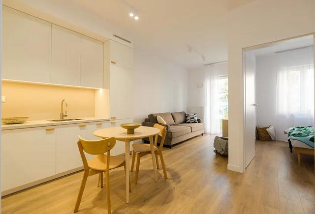 RENT FREE 2 pokoje | Okęcie I 33.72 m2 | Balkon | Internet | Bezpośr.