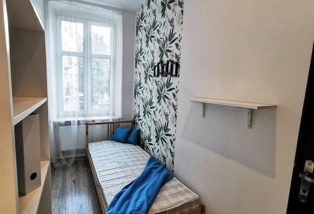 Single room no. 4, 6 August 13