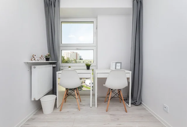 Double room #1 with balcony at 7 Batuty Street - 1 SPACE AVAILABLE
