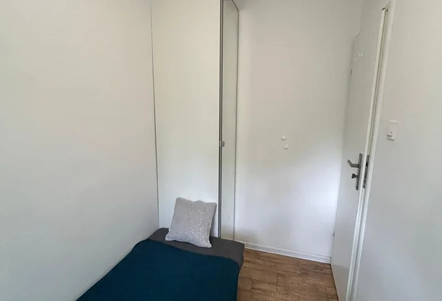 Pokój jednoosobowy #1 przy ul. Tołstoja 1