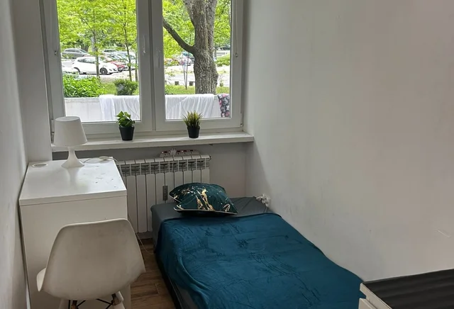 Pokój jednoosobowy #5 przy ul. Tołstoja 1