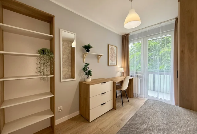 Pokój nr. 4- ul. Kluczowa 10, BIELANY