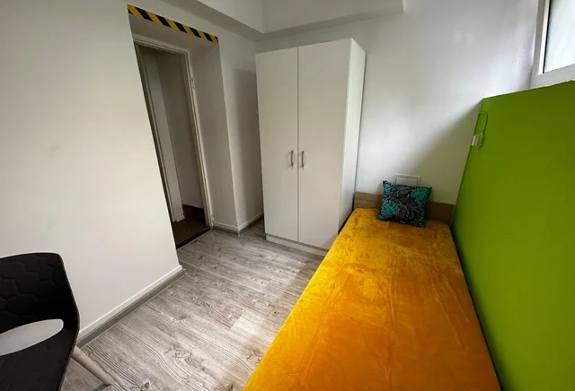 Pokój jednoosobowy #1 przy ul. Wita Stwosza 17a [DLA MĘŻCZYZN]