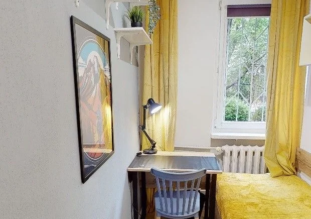 Pokój jednoosobowy #6 przy ul. Andersena 6