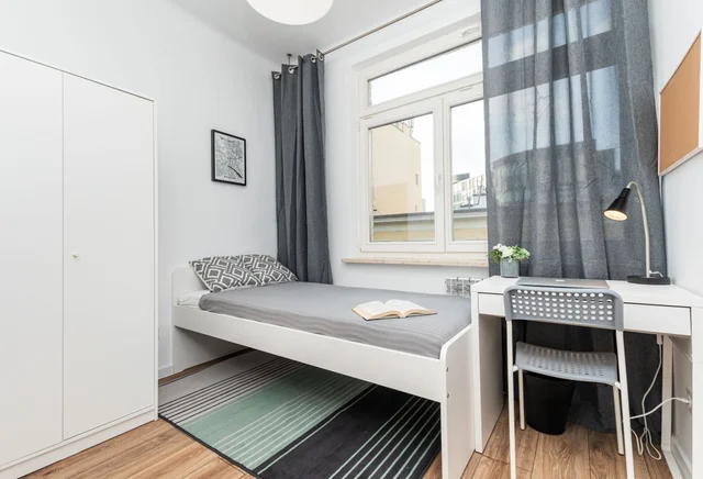 Single room #2 at ul. Chmielna 23