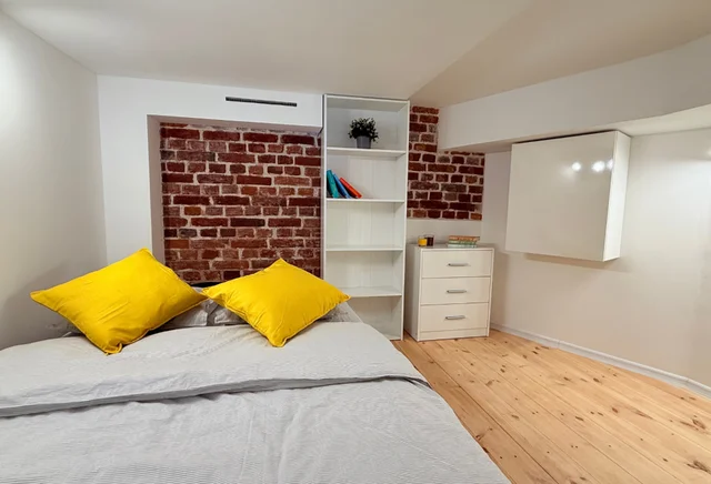 (REJA.29.1.5)Modern studio with private bathroom and kitchen