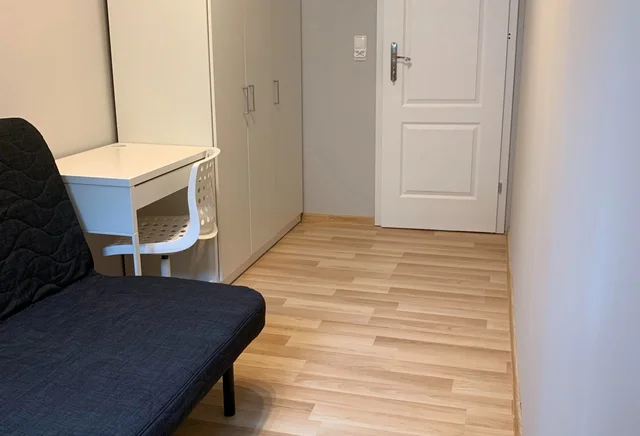 Jasny pokój 1-os. blisko PWr i Parku Tołpy | Daszyńskiego – Ołbin