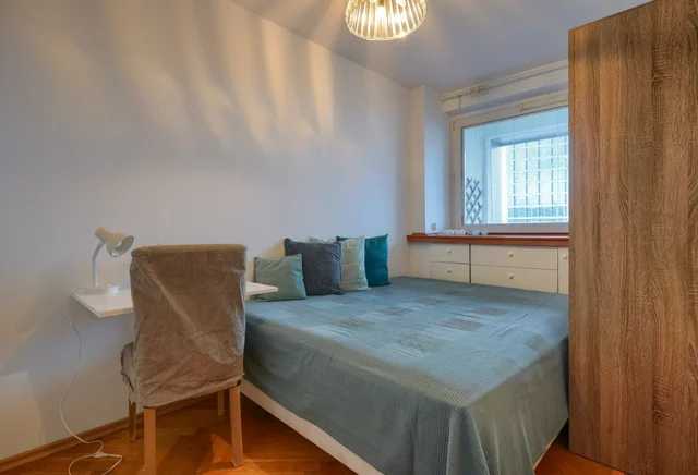 Single room no. 1, Chmielna Street 35