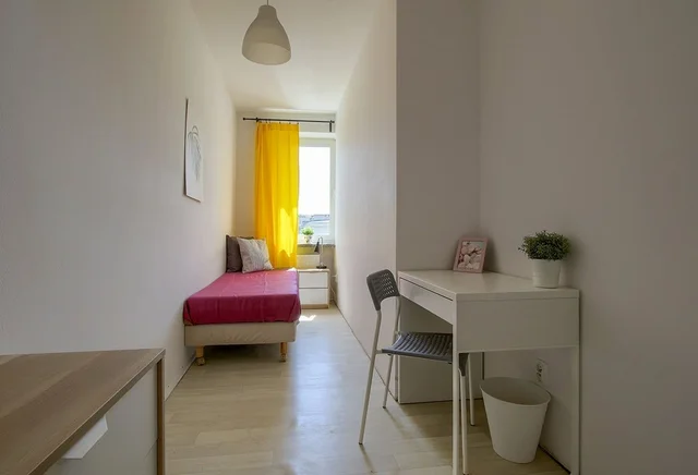 Single room no. 3, Złota Street 79