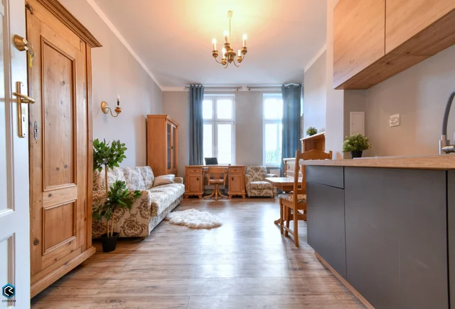 | Studio apartment 25m2 | City Center | Półwiejska Street 35 |