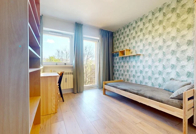 Pokój jednoosobowy #3 z balkonem przy ul. Gorlickiej 15a