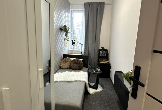 Chopin Street 3/10a (single room no. 4)