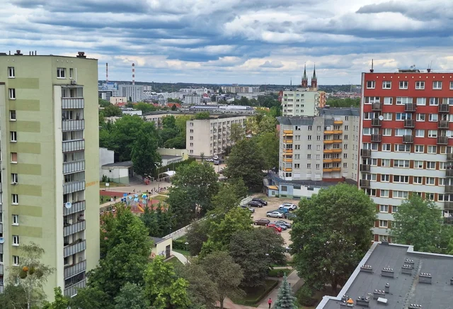 Duży pokój 1-os. z panoramicznym widokiem na miasto