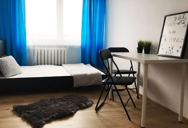 Duży pokój 1-os. z panoramicznym widokiem na miasto