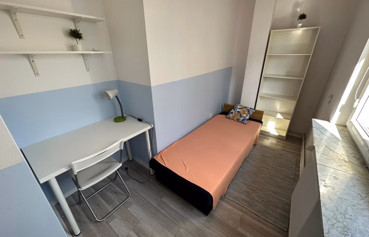 Pokój jednoosobowy #13 przy ul. Wita Stwosza 17b [DLA KOBIET]