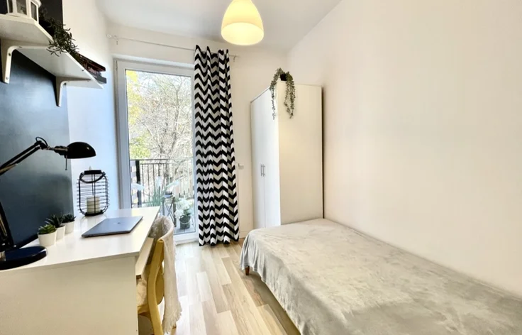 Pokój nr 3 z TARASEM, Amałowicza Tatara 2a, Rembertów, blisko ASW